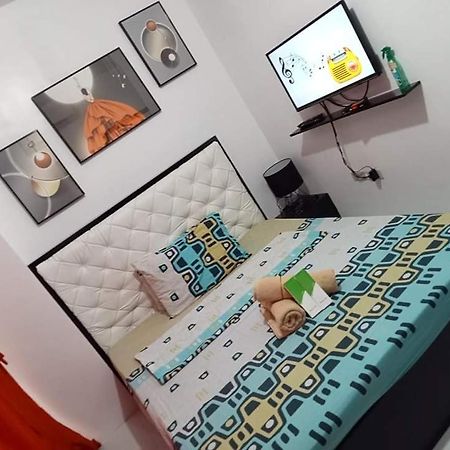 N&J Lopez Lodging House Pasay Dış mekan fotoğraf
