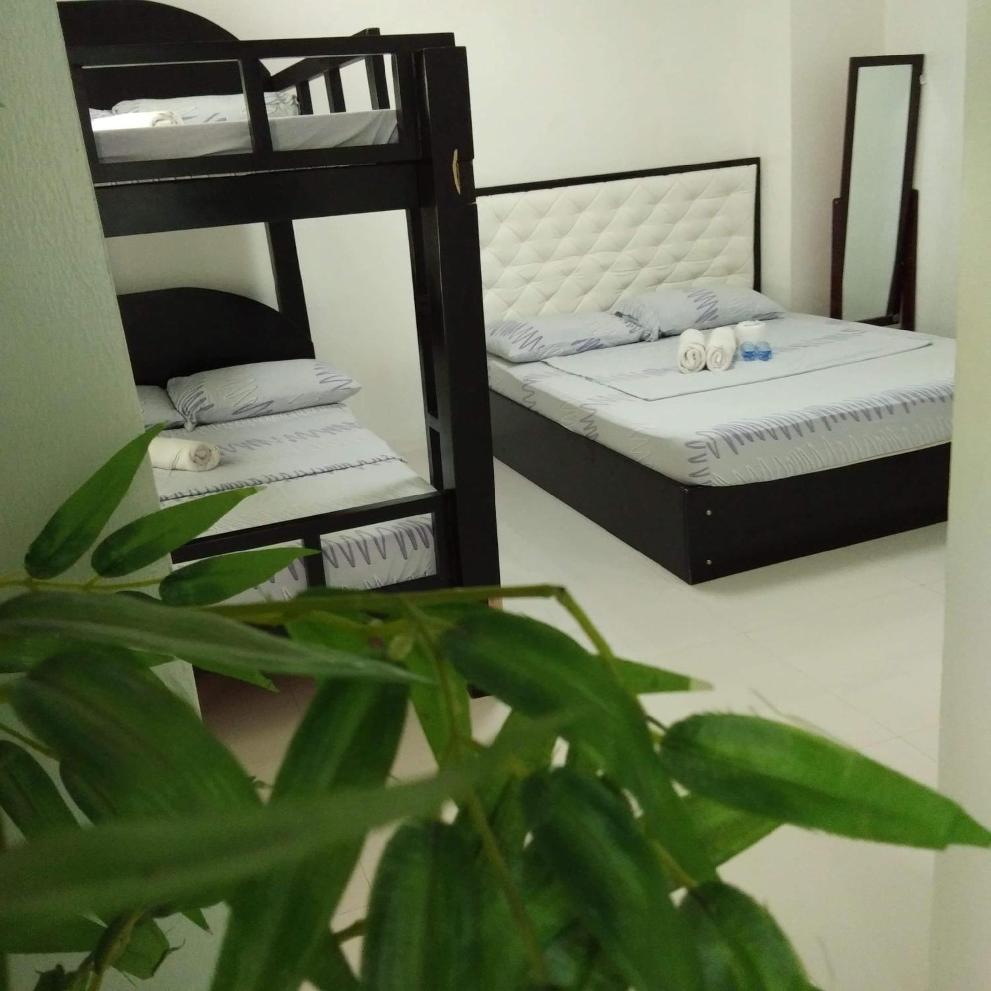 N&J Lopez Lodging House Pasay Oda fotoğraf