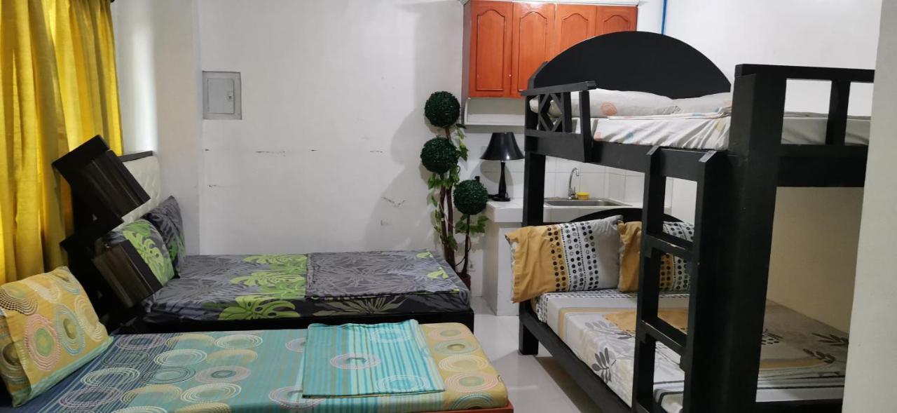 N&J Lopez Lodging House Pasay Dış mekan fotoğraf